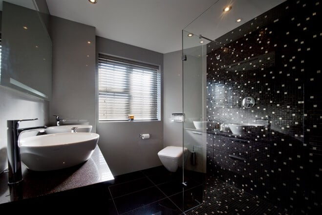 luxury bathroom