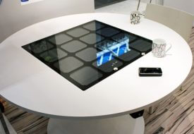 gadgets-solar-charging-table