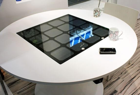 gadgets-solar-charging-table