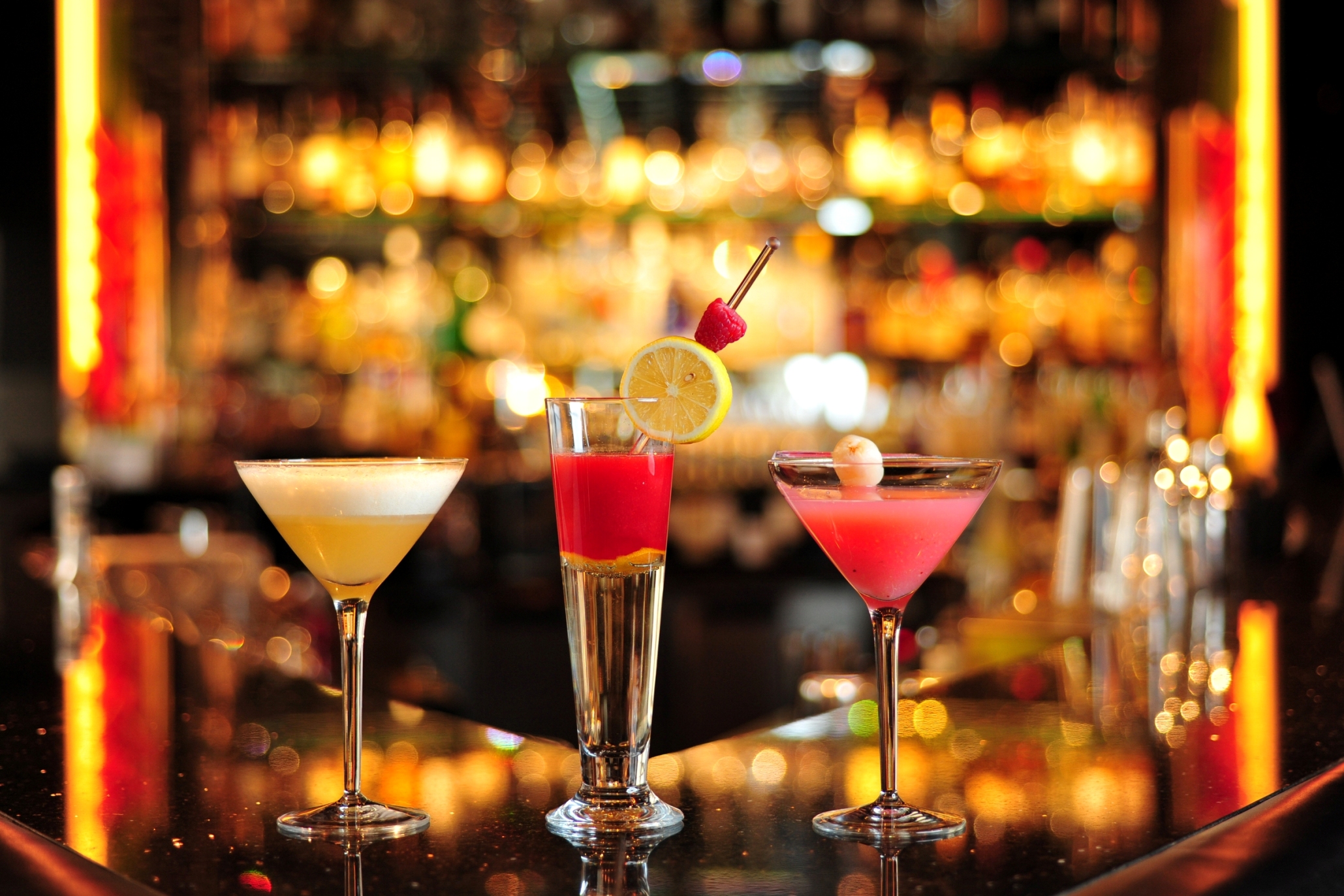 luxury-bar-cocktails
