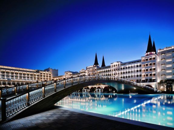 the-most-expensive-luxury-hotels